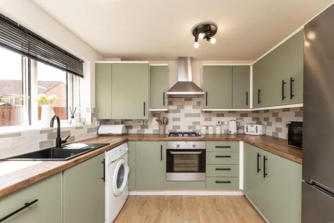 3 bed Semi-Detached for sale Image 5