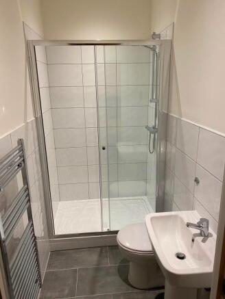 1 bed Duplex to rent Image 6