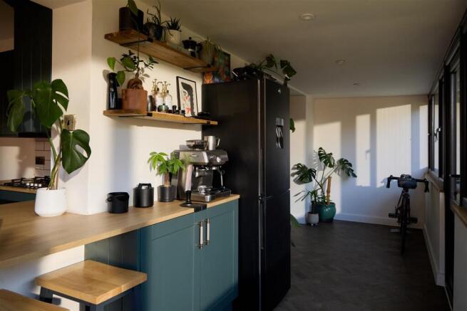 Kitchen_007.jpg