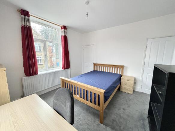 4 bed Not Specified to rent Image 12