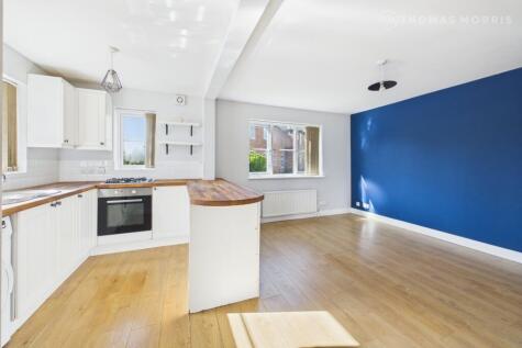 Linclare Place, Eaton Ford, St. Neots, Cambridgeshire, PE19