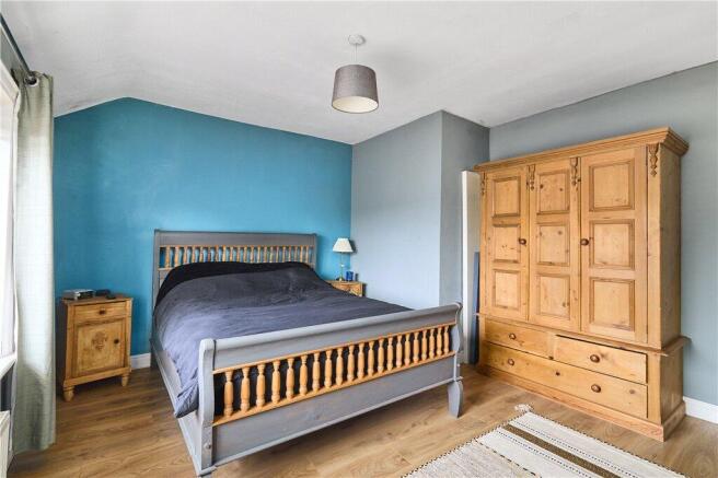 3 bed Semi-Detached for sale Image 10