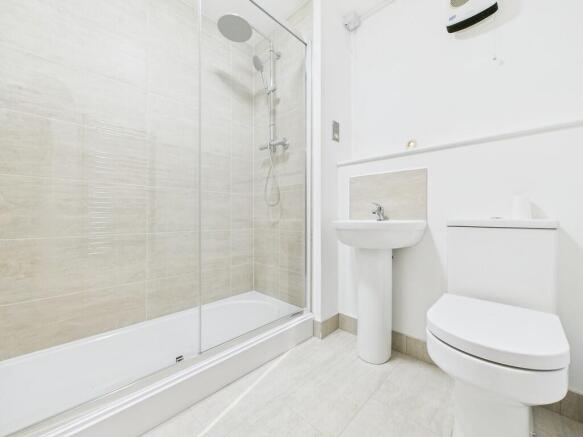 CAM04273G0-PR0094...