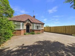 Hillbury, Broadway Road, Evesham WR11 7RN