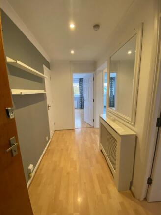 6 Entrance Hallway