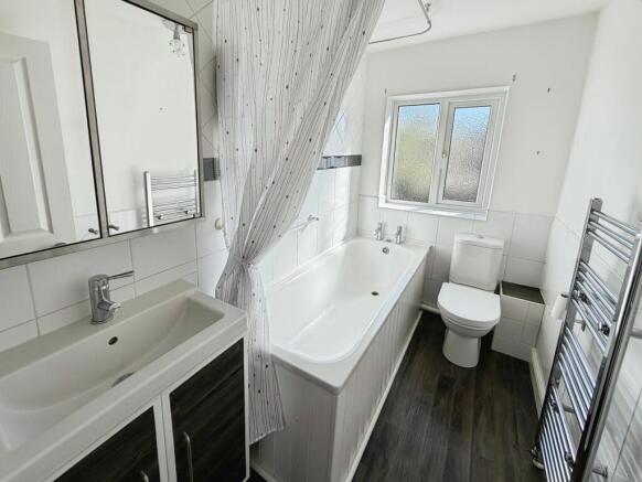 2 bed Semi-Detached for sale Image 11