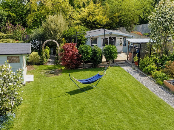 7 The Glebe, Badby