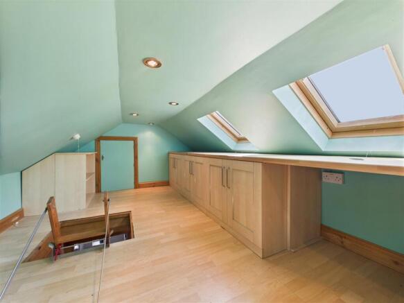 72a Green Lane LOFT.jpg