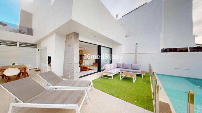 Santiago de la Ribera Modern 3 bed 3 bath villa with private pool close to town