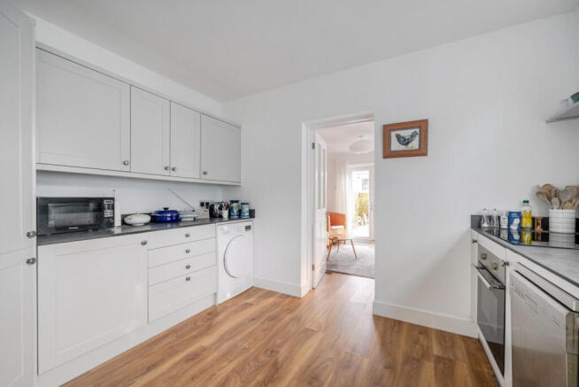 1429499-15-69b436...