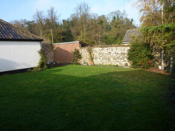 Photo 10