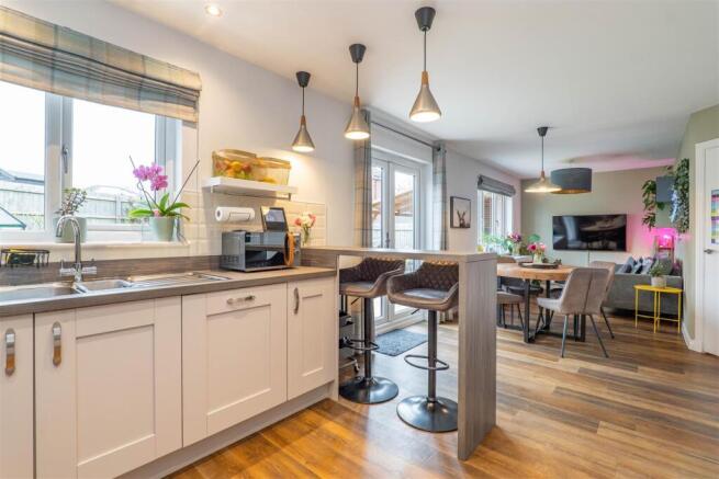 Kitchen/Diner/Snug