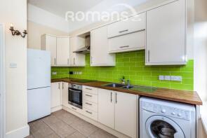 Flat 3, Firfield, Holyport Road, Maidenhead SL6 2EY