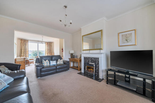 1416791-10-6995e2...