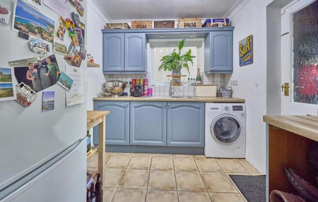 Utility room to rear