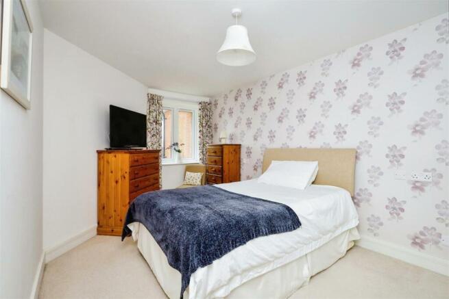flat60martellocourt3-15jevingtongardenseastbourneb