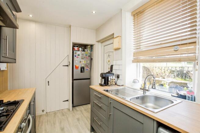 3 bed Terraced for sale Image 6