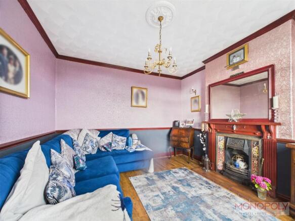 Heol Maelor, Coedpoeth, LL11 photo 3