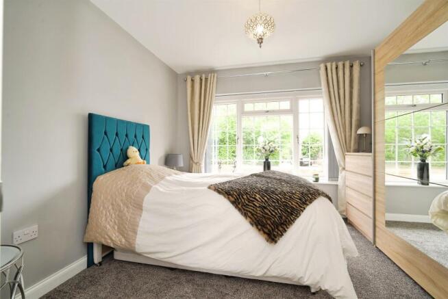 3 bed Detached Bungalow for sale Image 9