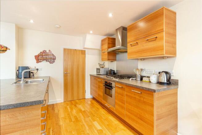 Kitchen-5 8.jpg