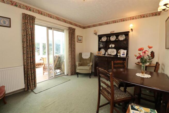 3 bed Detached Bungalow for sale Image 7