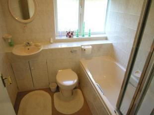 BATHROOM: