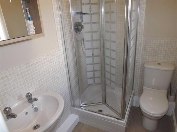 EN SUITE