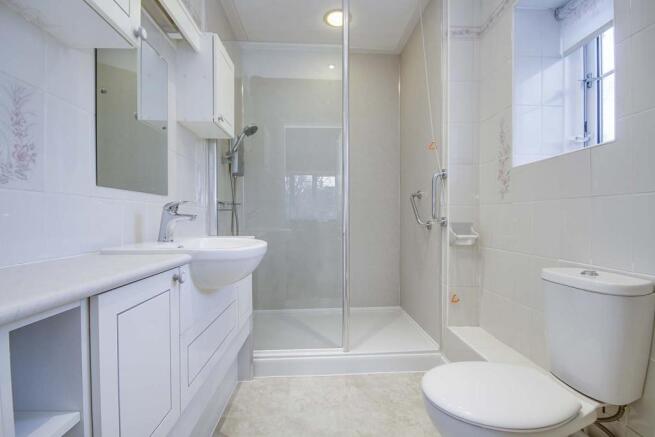En suite shower room
