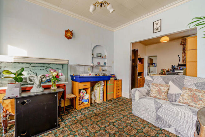 8435877-interior18-800
