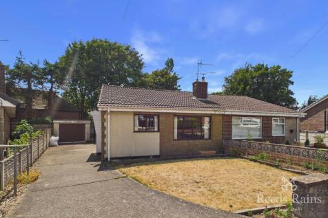 The Oval, North Anston, Sheffield, South Yorkshire, S25