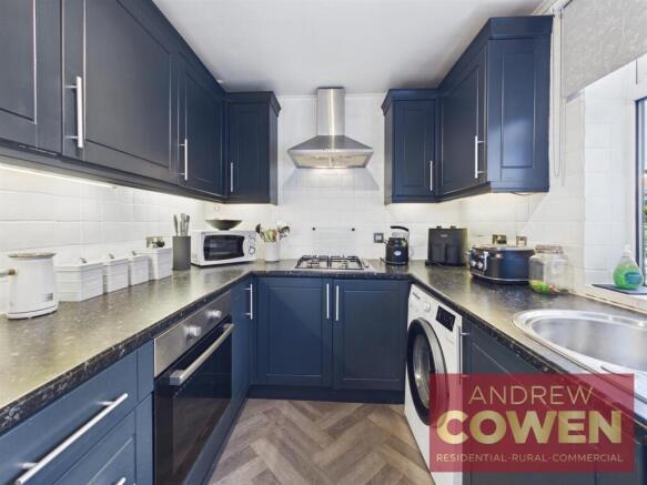 3 bed Terraced for sale Image 7
