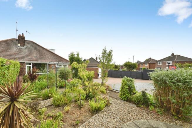 3 bed Bungalow for sale Image 9