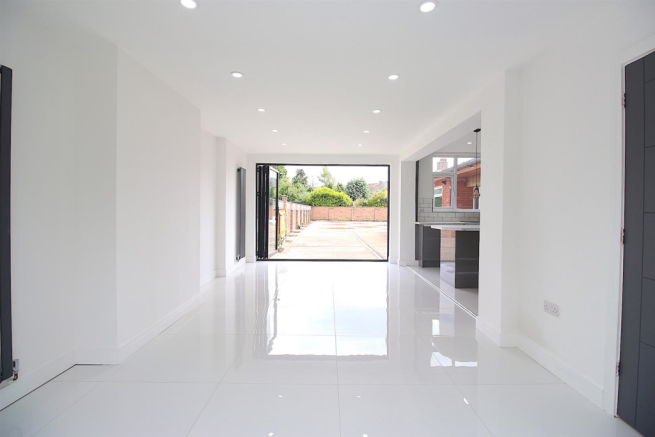 Extended L-Shaped Kitchen Diner
