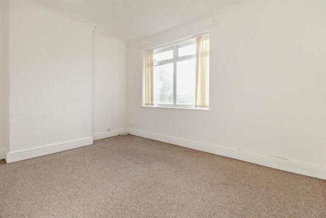 3 bed Terraced for sale Image 10