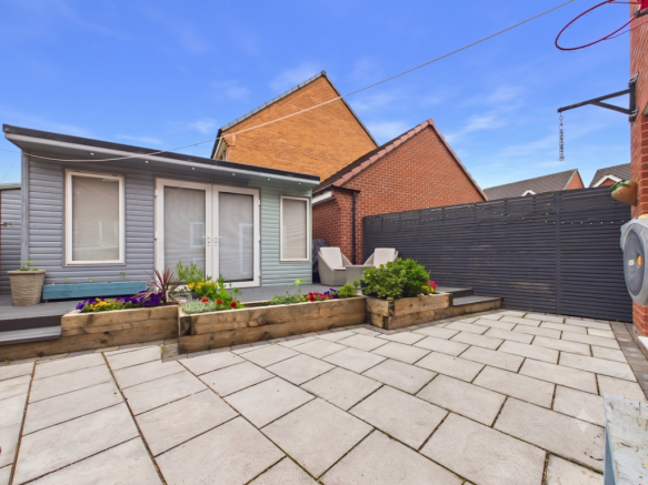 2- Rob Hammond EweMove Pontefract