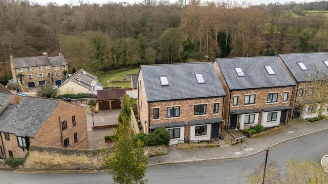 4 bed Semi-Detached for sale in knaresborough