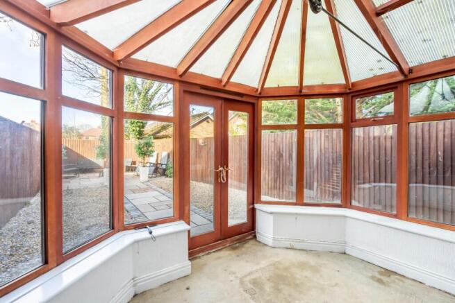 3 bed Town House for sale Image 7