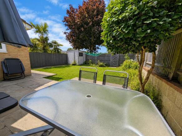 32 Streatfield Road - Garden 2.jpg