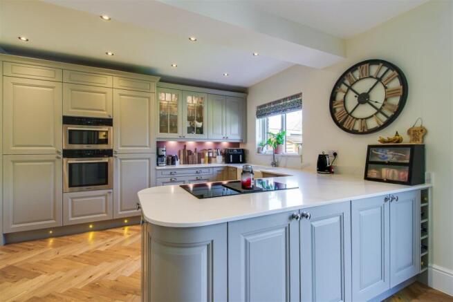 OPEN PLAN LIVING KITCHEN DINER