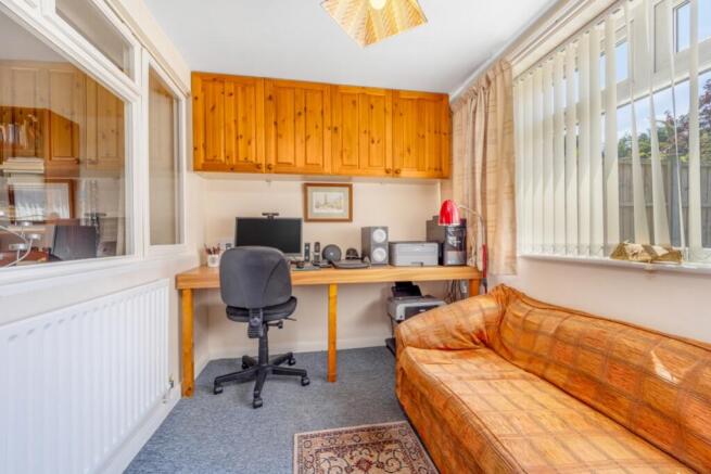 33 Lindis Road (Boston)-16