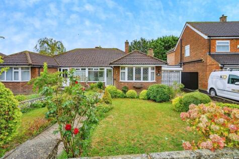 Hillcrest Avenue, Luton