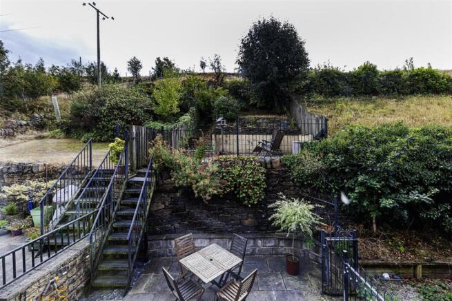 4 bed Terraced for sale Image 4
