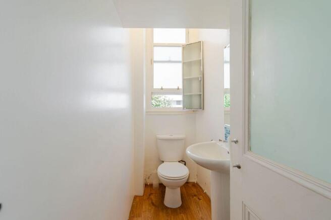 2f4 26 Henderson Gardens, Leith, Edinburgh, EH6 6BX photo 4