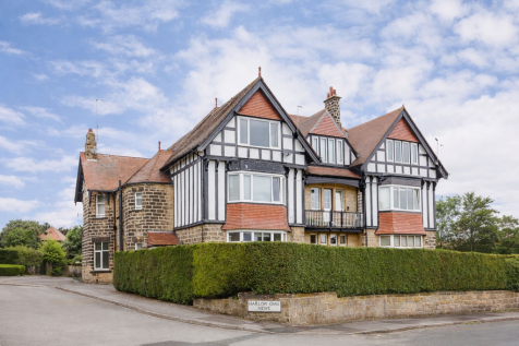 Harlow Oval, Harrogate, HG2