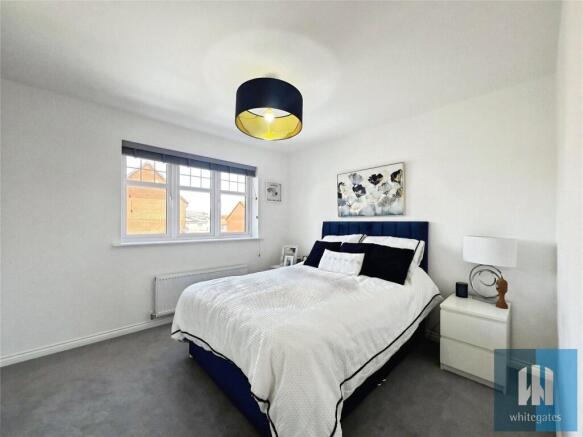 4 bed Detached for sale Image 11