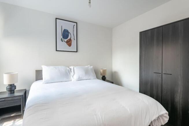 1 bed Apartment to rent Image 5