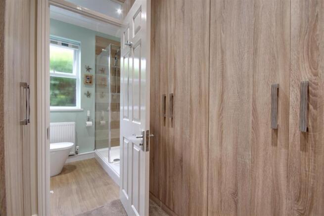 3 bed Detached Bungalow for sale Image 12