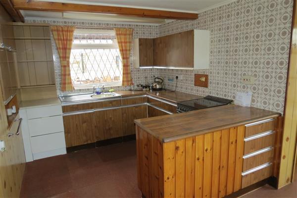 Dining Kitchen: