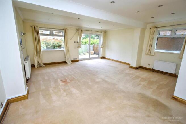 Living/Dining Room
