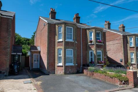 Alvington Road, Carisbrooke
